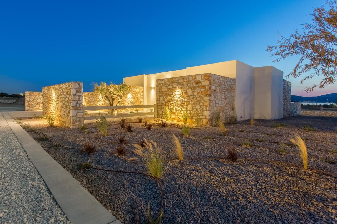 T7 Luxury Villas Paros Exterior photo