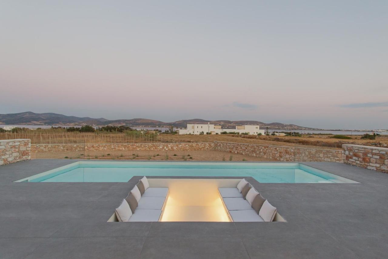 T7 Luxury Villas Paros Exterior photo